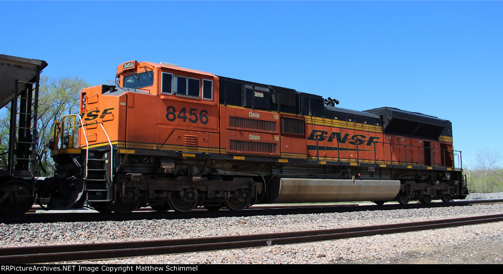 BNSF 8456 - DPU